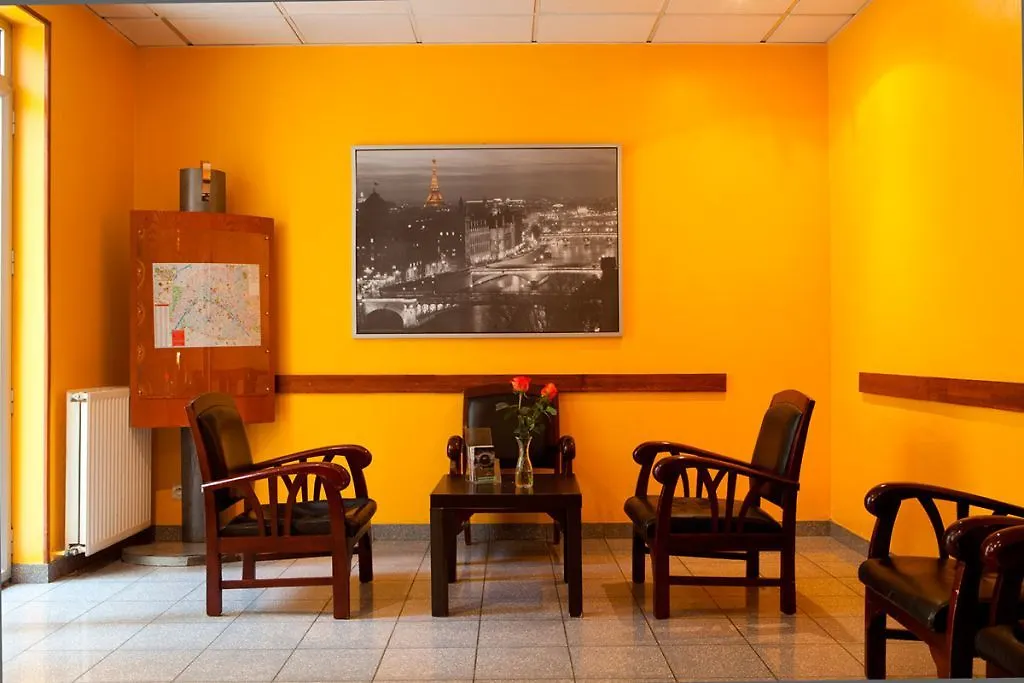 ***  Est Hotel Париж Франция