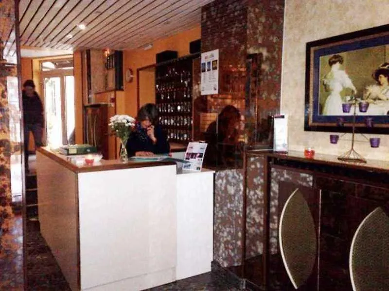 Est Hotel Paris