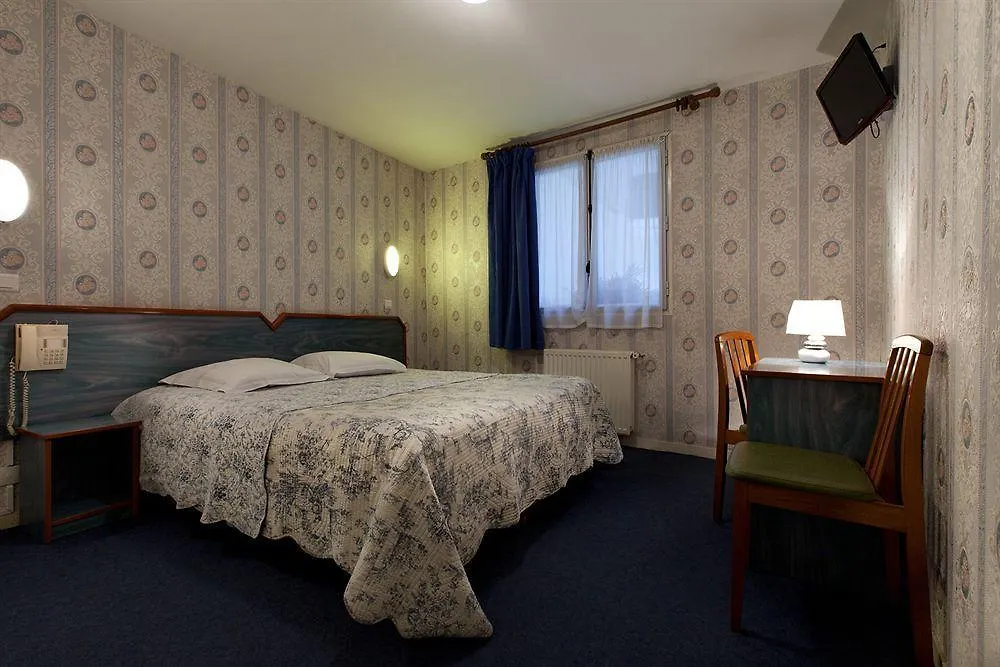 Est Hotel Párizs